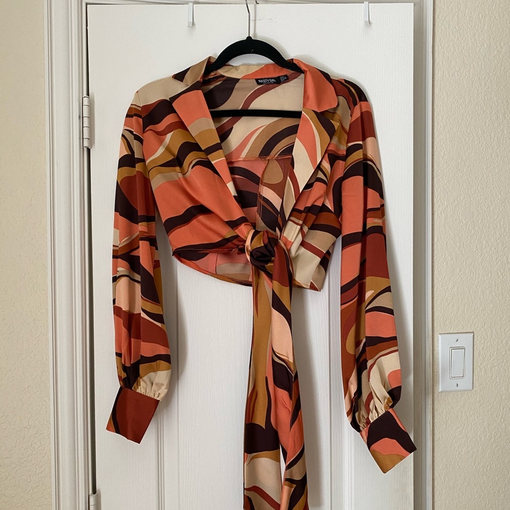 Front knot blouse